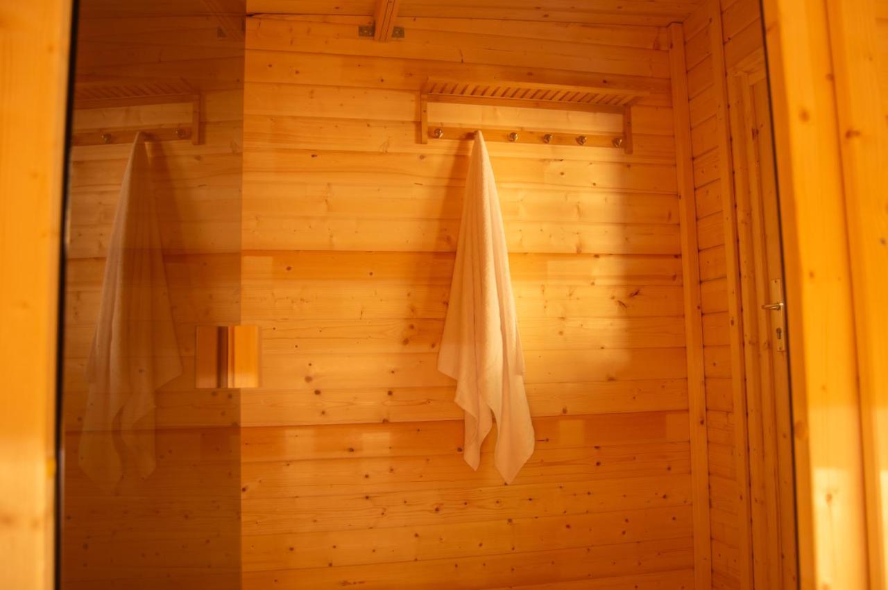 Wellnessoase Mitten In Triberg Триберг Экстерьер фото